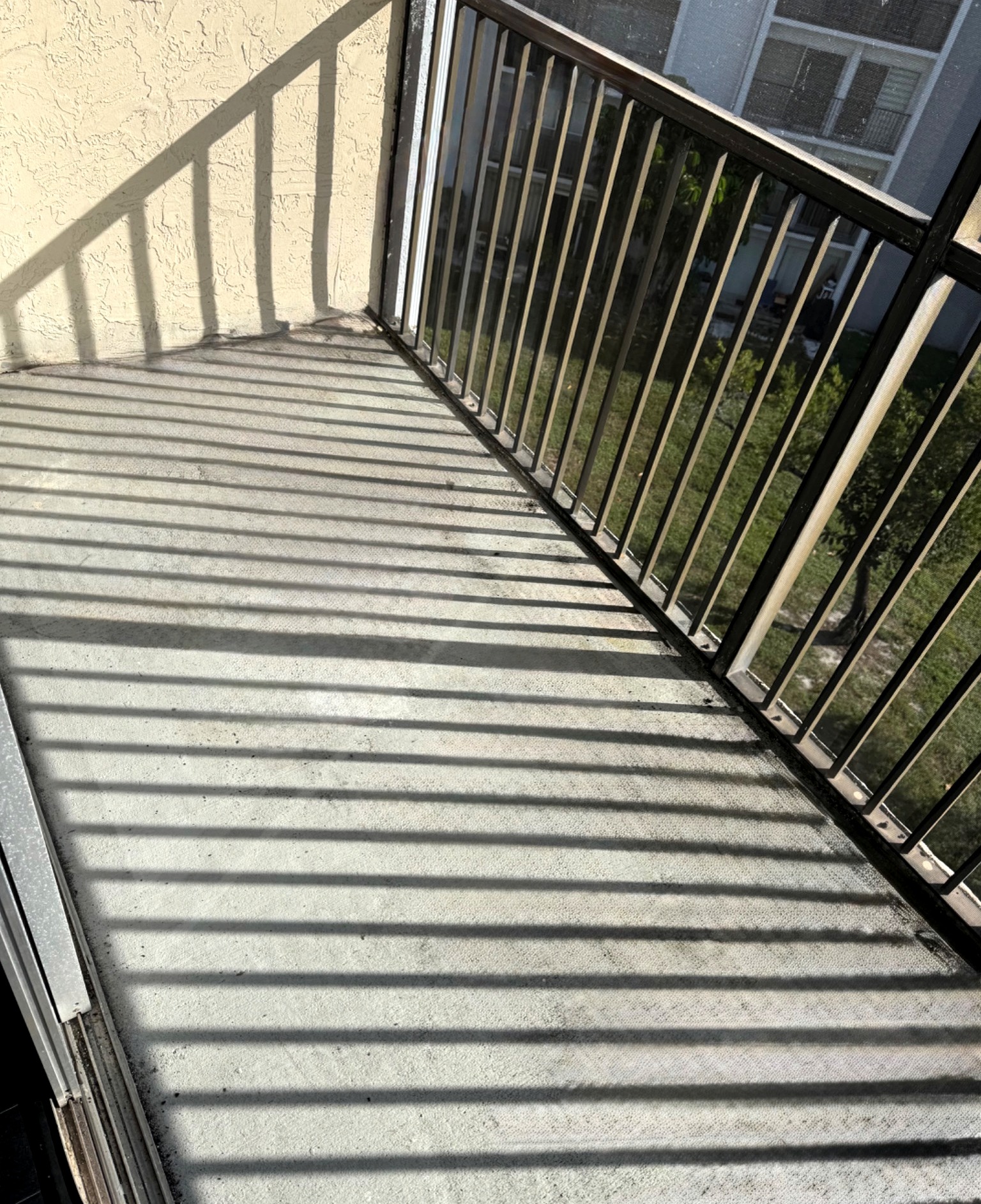 Outdoor Balcony Cleaning after result