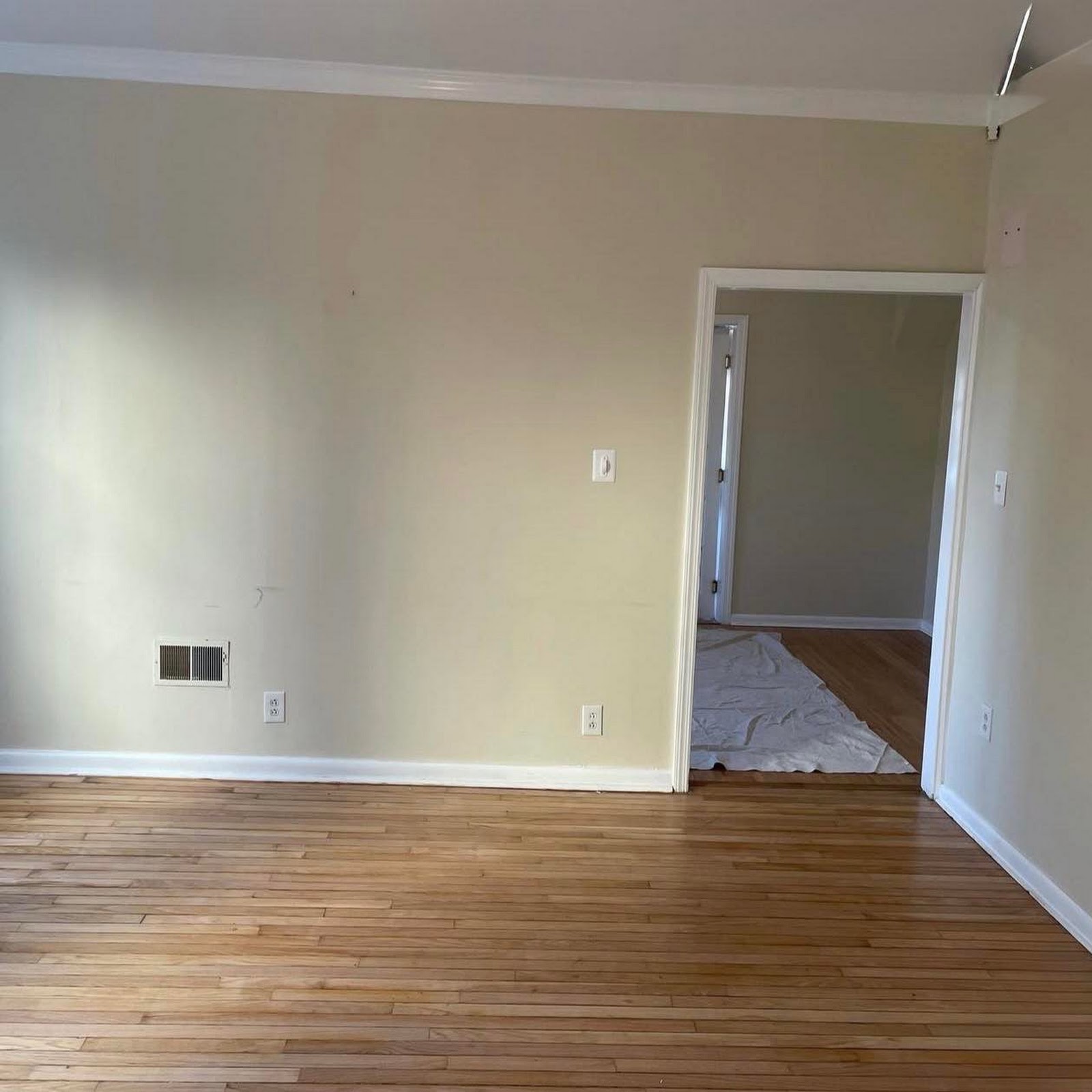 Room Expansion — Renovation before or service detail